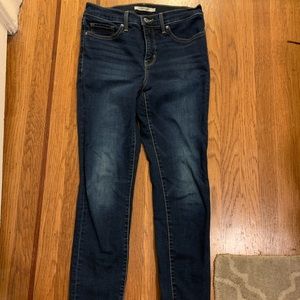 Levi’s Shaping Skinny Jeans